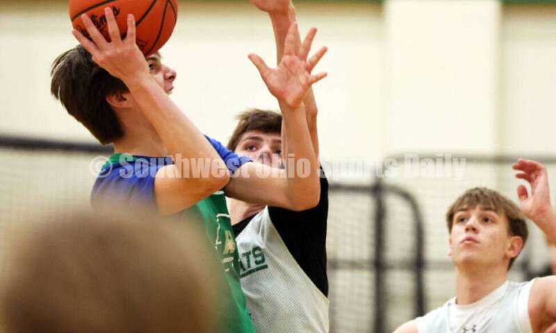 Harrison High School's Justin Marx drives to the basket Dec. 2, 2024, during a boys basketball practice session in Harrison. RICK CASSANO/STAFF